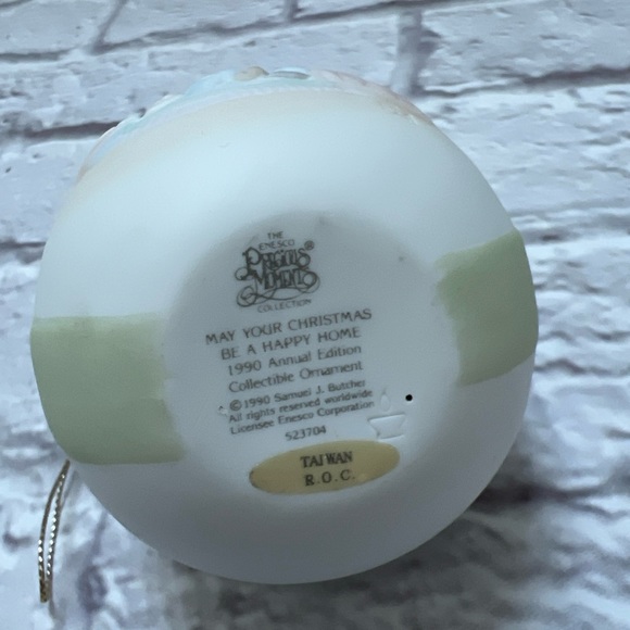 Precious moments vintage 1990 ornament Christmas be a happy home - Picture 3 of 5